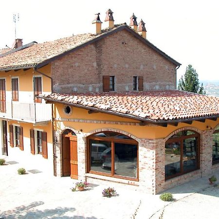 La Briccola Villa Diano dʼAlba Dış mekan fotoğraf